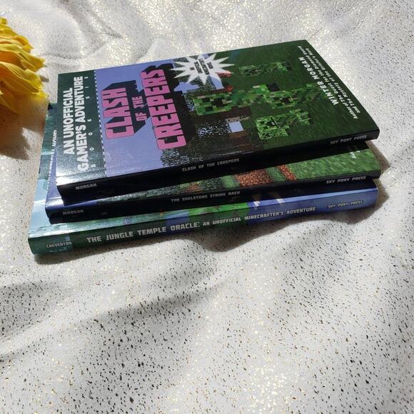 An unofficial gamers adventure set of 3 Minecraft books ages 7+ - Picture 9 of 12